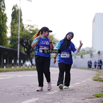 Runner Photo 8388811