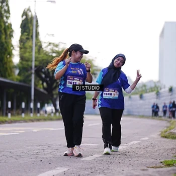 Runner Photo 8388812