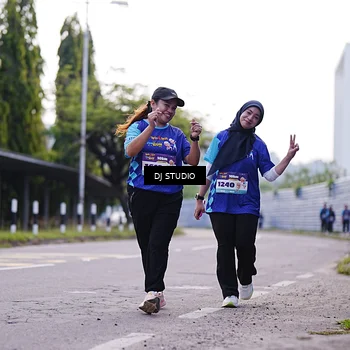 Runner Photo 8388815