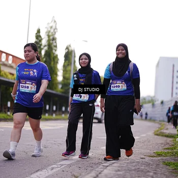 Runner Photo 8388856