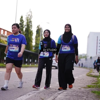 Runner Photo 8388858