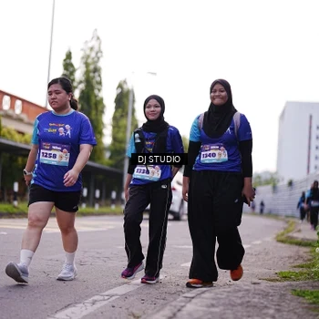 Runner Photo 8388859