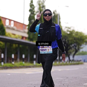 Runner Photo 8388889