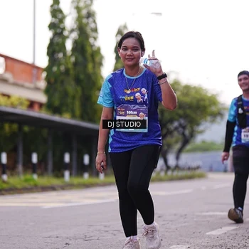 Runner Photo 8388918