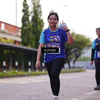 Runner Photo 8388924