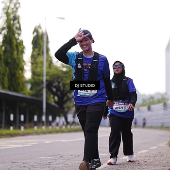 Runner Photo 8388930