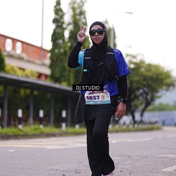 Runner Photo 8388938