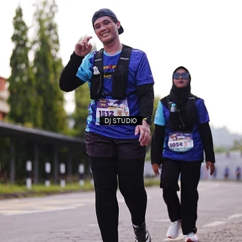 Runner Photo 8388947