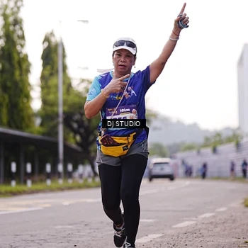 Runner Photo 8389002