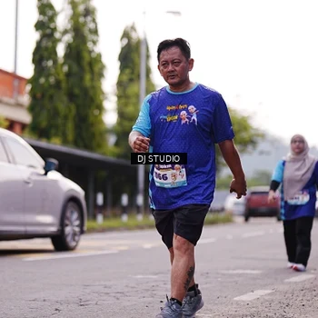 Runner Photo 8389011