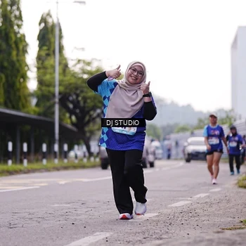 Runner Photo 8389021