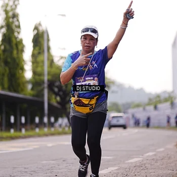 Runner Photo 8389025
