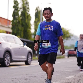 Runner Photo 8389026