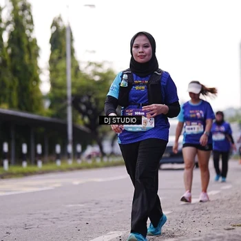 Runner Photo 8389038