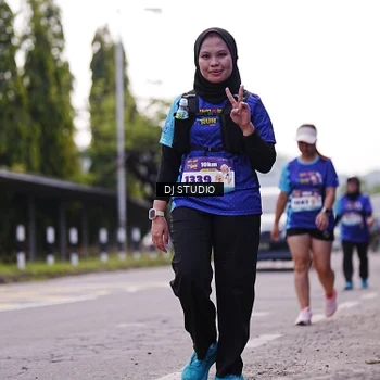 Runner Photo 8389046