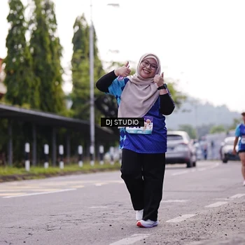 Runner Photo 8389069