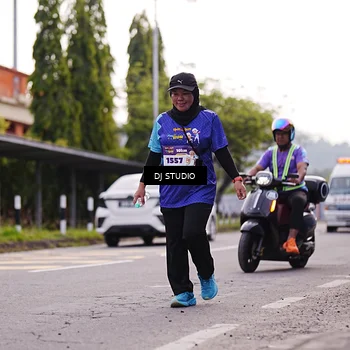 Runner Photo 8389073