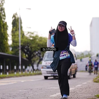 Runner Photo 8389092