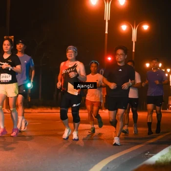 Runner Photo 8389113