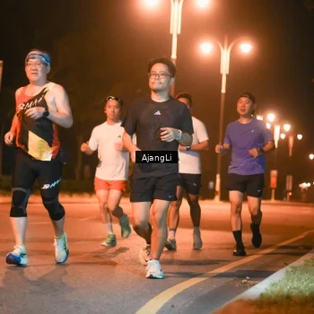 Runner Photo 8389116