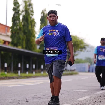 Runner Photo 8389142