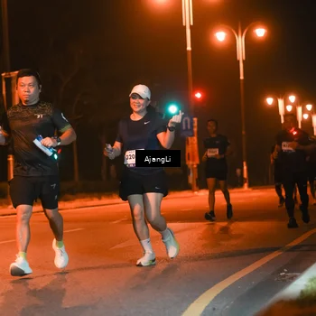 Runner Photo 8389165