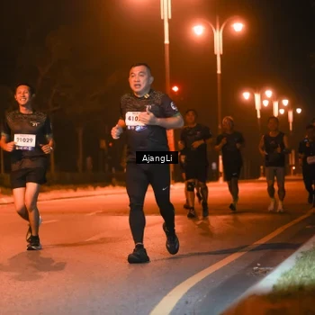 Runner Photo 8389193