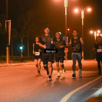 Runner Photo 8389211