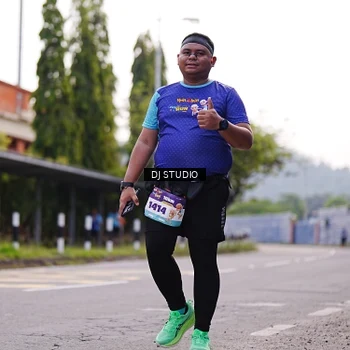 Runner Photo 8389213