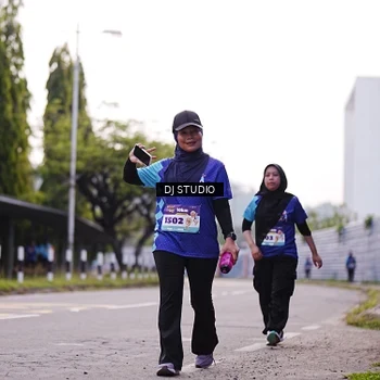 Runner Photo 8389217