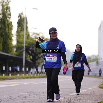 Runner Photo 8389223