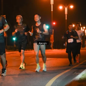 Runner Photo 8389224