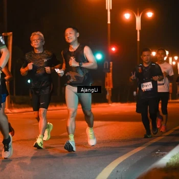 Runner Photo 8389225