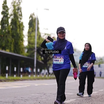 Runner Photo 8389237