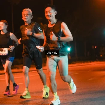 Runner Photo 8389239