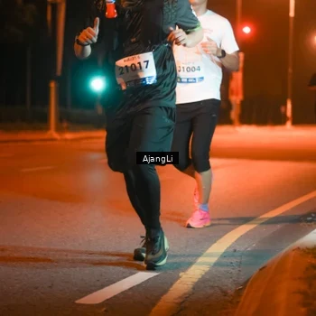 Runner Photo 8389241