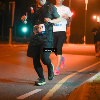 Runner Photo 8389245