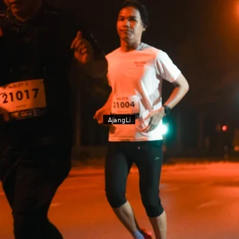 Runner Photo 8389259