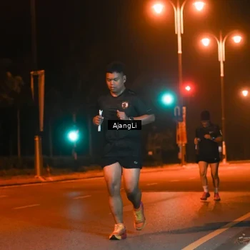 Runner Photo 8389261