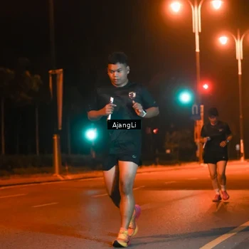Runner Photo 8389264