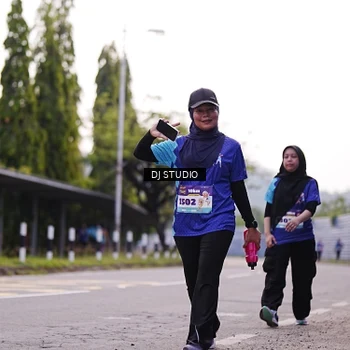 Runner Photo 8389270