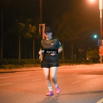 Runner Photo 8389287