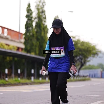 Runner Photo 8389293