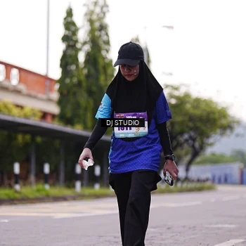 Runner Photo 8389301