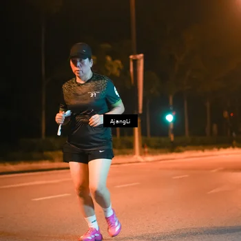 Runner Photo 8389303