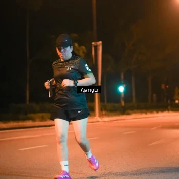 Runner Photo 8389304