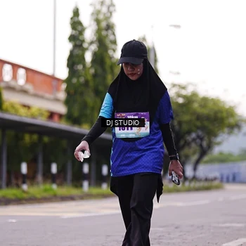 Runner Photo 8389308