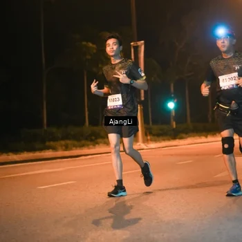 Runner Photo 8389318