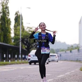 Runner Photo 8389320