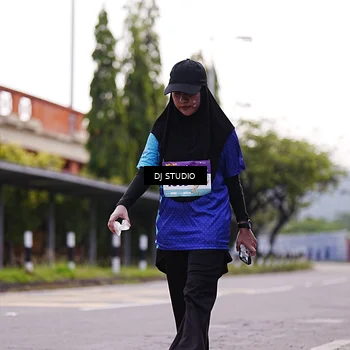 Runner Photo 8389336